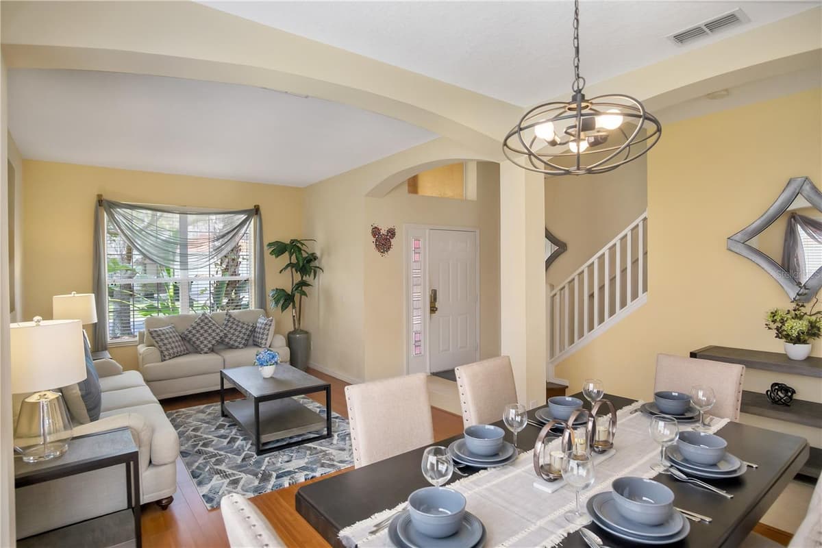 134 SEVILLA AVENUE — photo 10 of 33