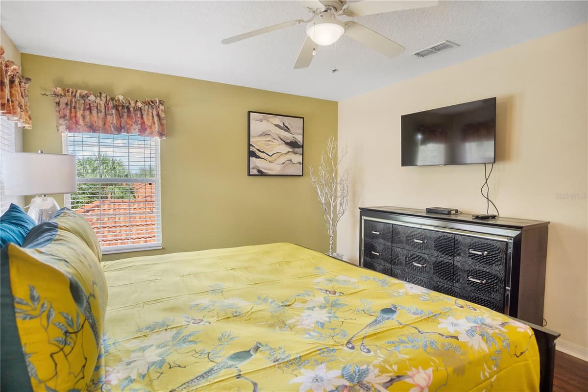 134 SEVILLA AVENUE — photo 30 of 33
