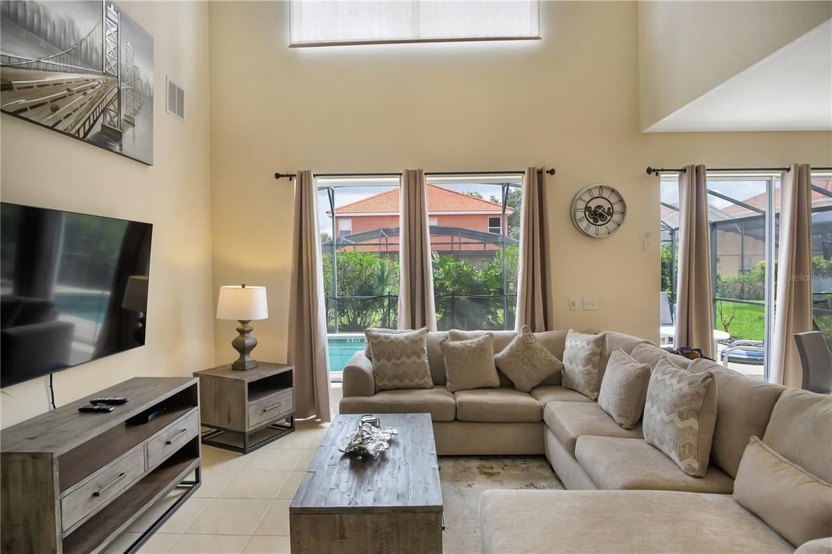 134 SEVILLA AVENUE — photo 4 of 33
