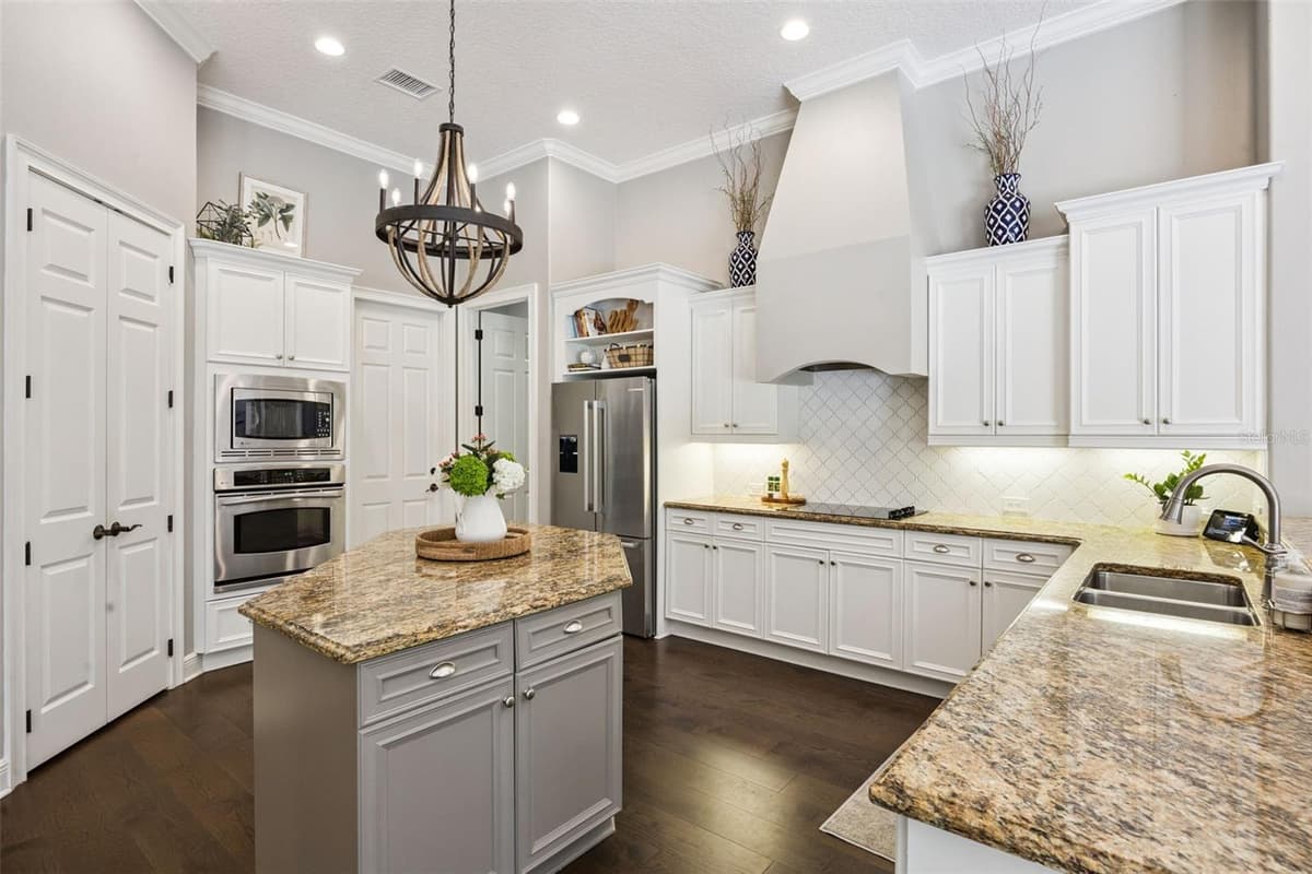 657 SHADOWMOSS CIRCLE — photo 18 of 59
