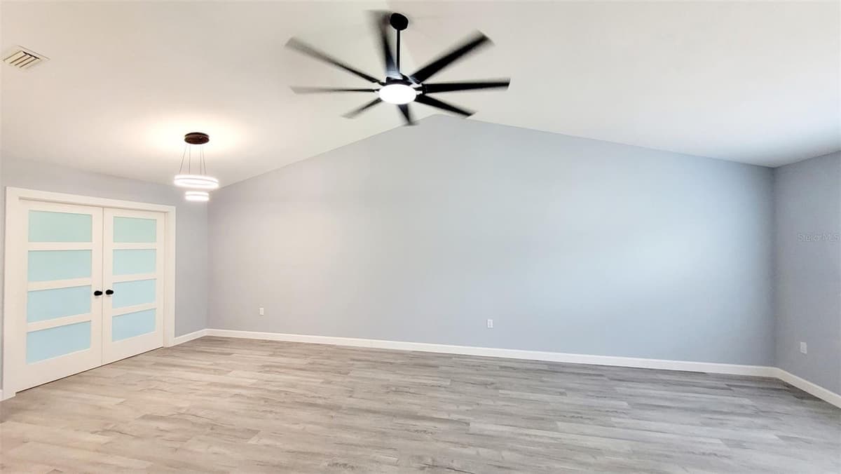 7820 JENNER AVENUE — photo 6 of 27