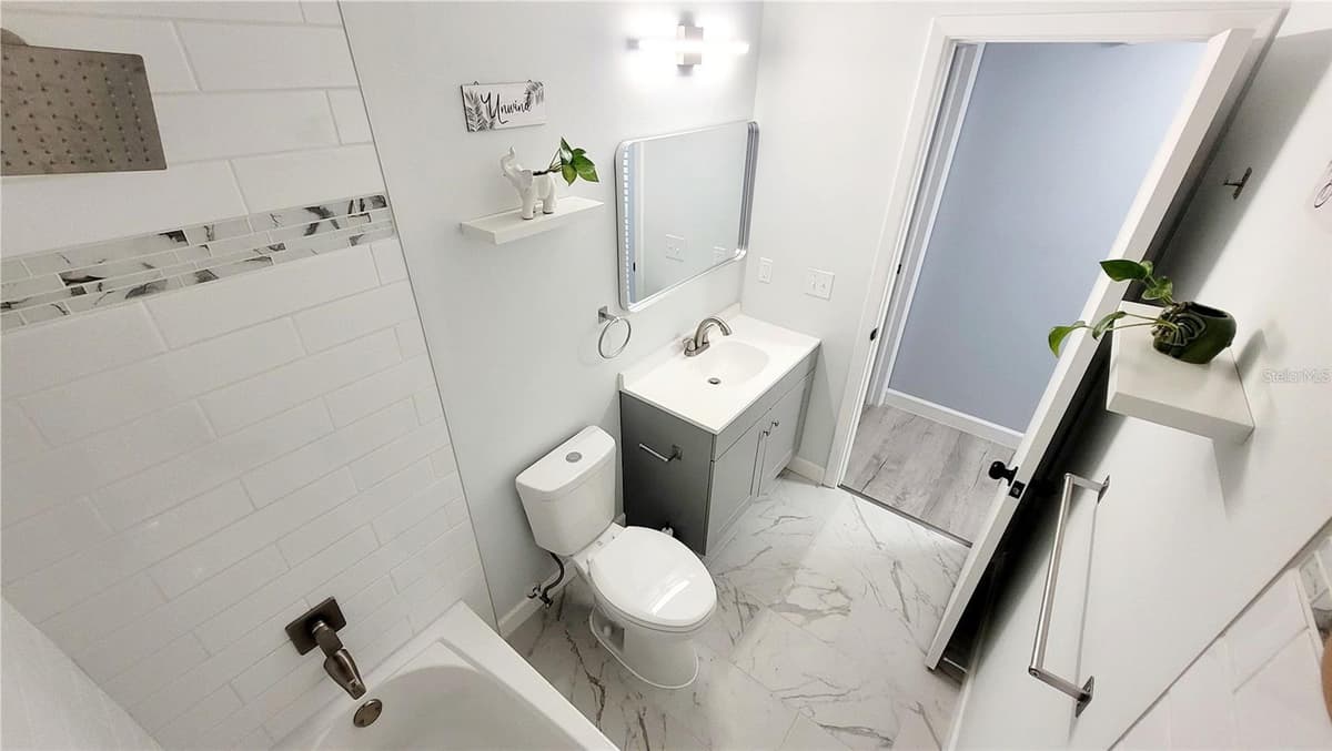 7820 JENNER AVENUE — photo 16 of 27