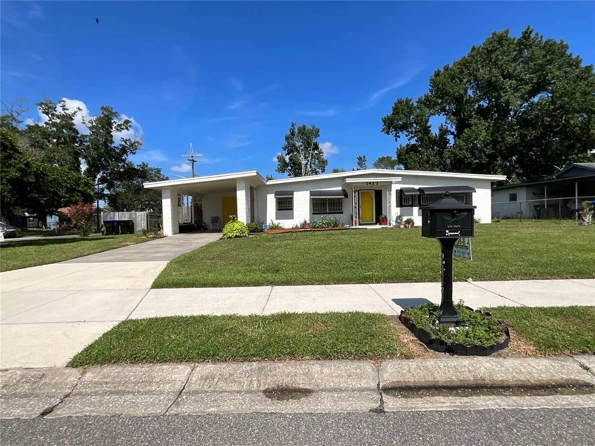 2423 SAVOY DRIVE — photo 1 of 4