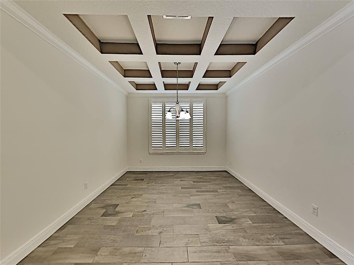 8931 LOOKOUT POINTE DRIVE — photo 4 of 27