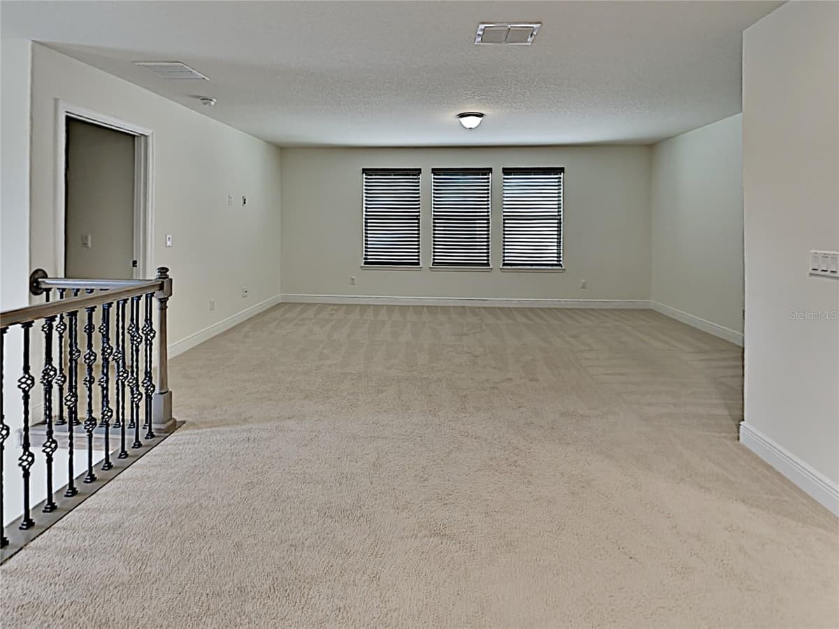8931 LOOKOUT POINTE DRIVE — photo 24 of 27