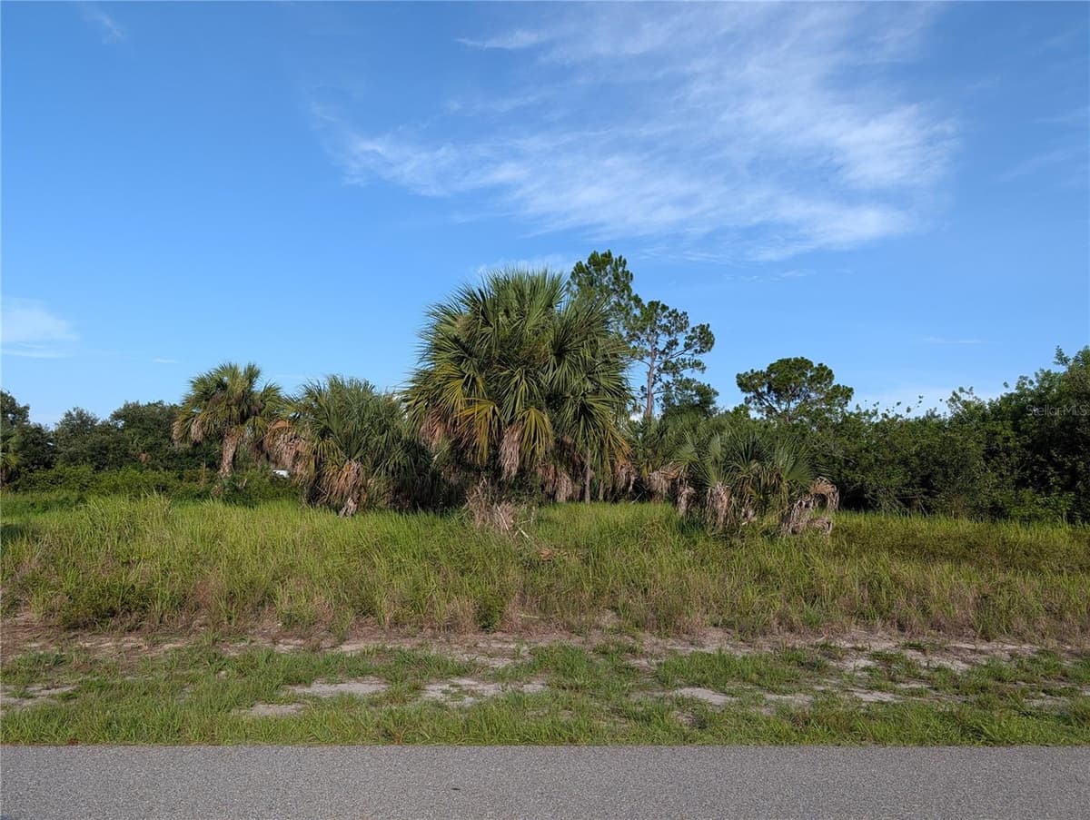 DELWOOD DRIVE — photo 1 of 6