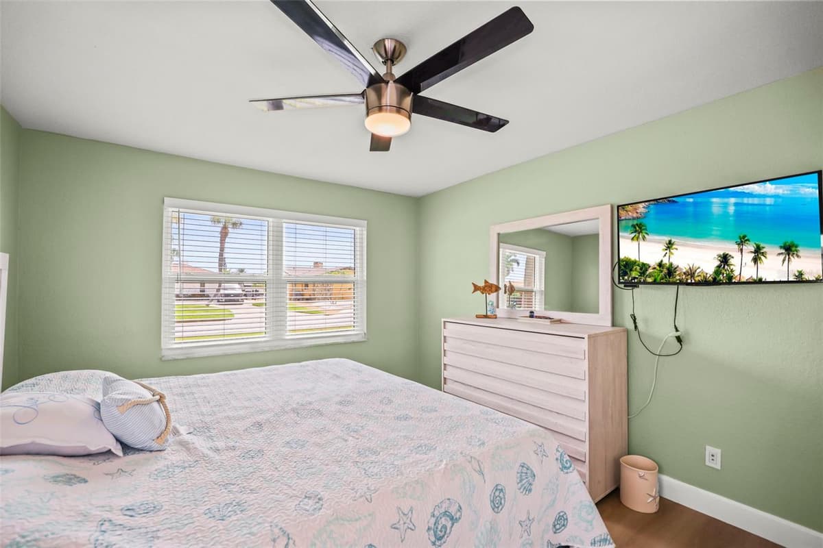 6360 2ND PALM POINT — photo 36 of 59