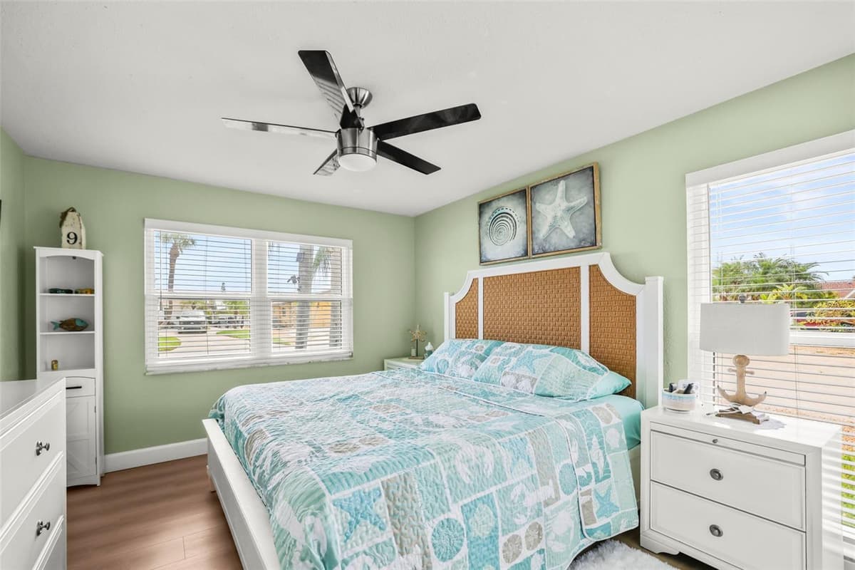 6360 2ND PALM POINT — photo 39 of 59