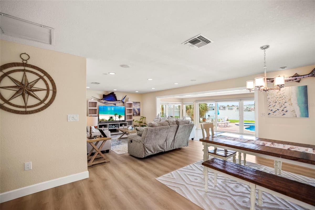 6360 2ND PALM POINT — photo 6 of 59