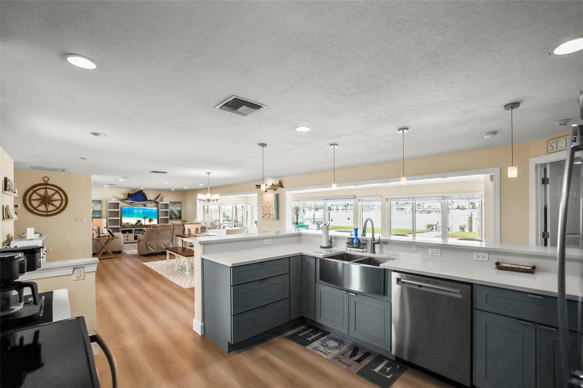 6360 2ND PALM POINT — photo 17 of 59