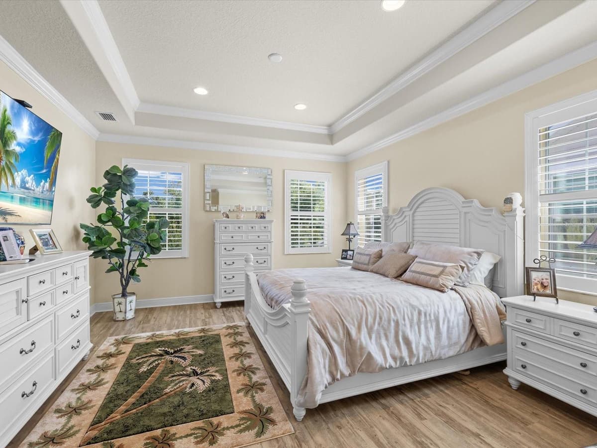 7117 PARK TREE DRIVE — photo 4 of 61