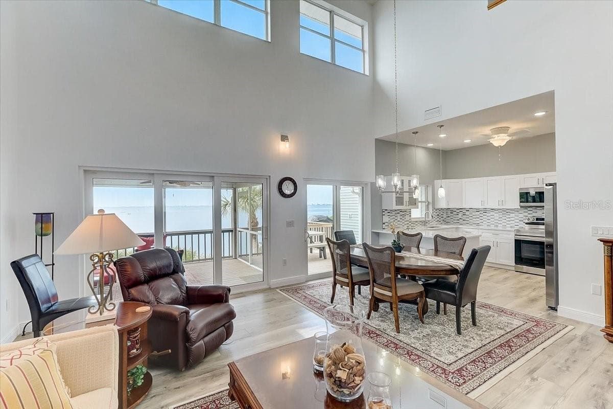 2424 BAY DRIVE — photo 8 of 29