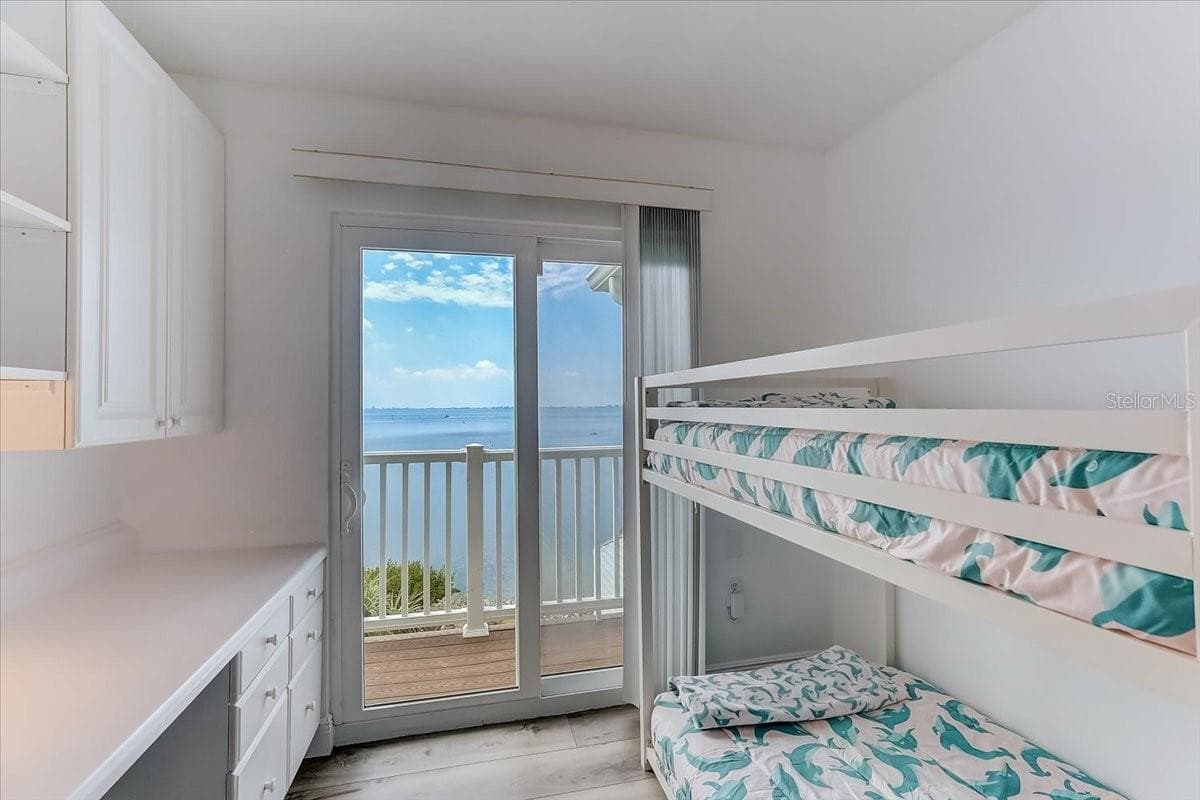 2424 BAY DRIVE — photo 19 of 29