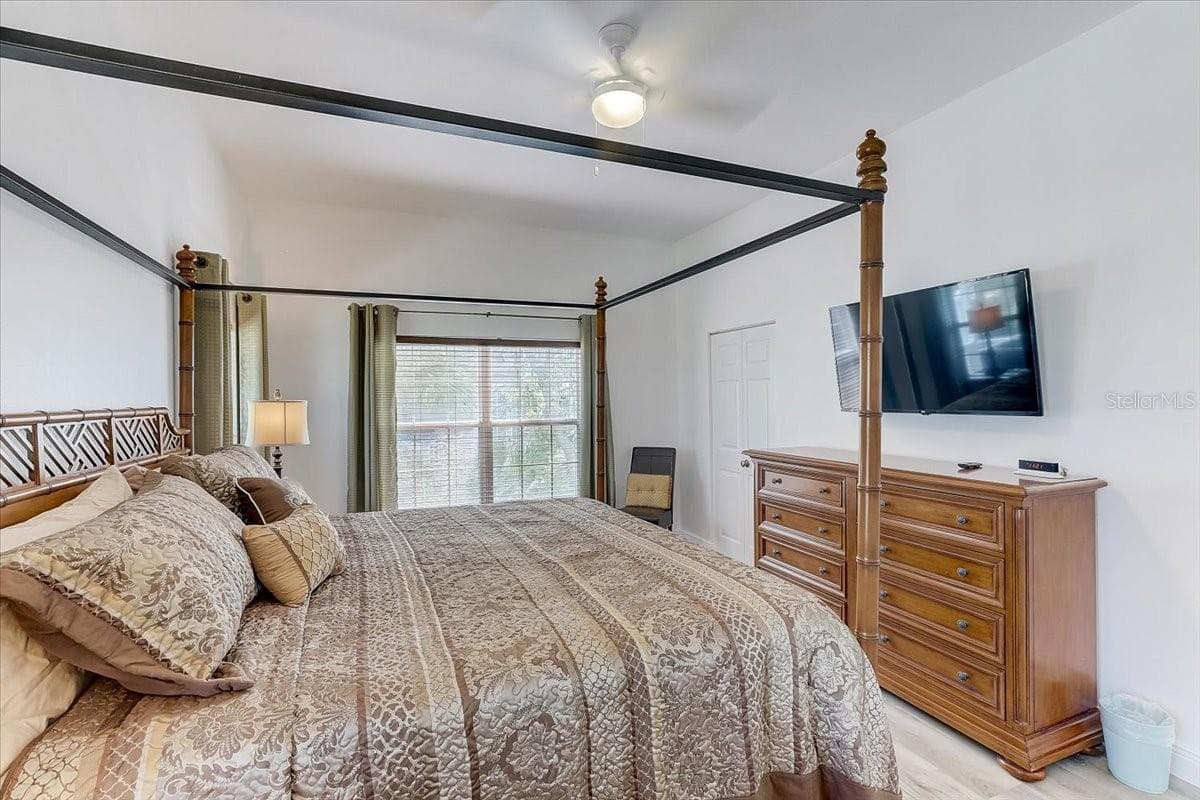 2424 BAY DRIVE — photo 15 of 29