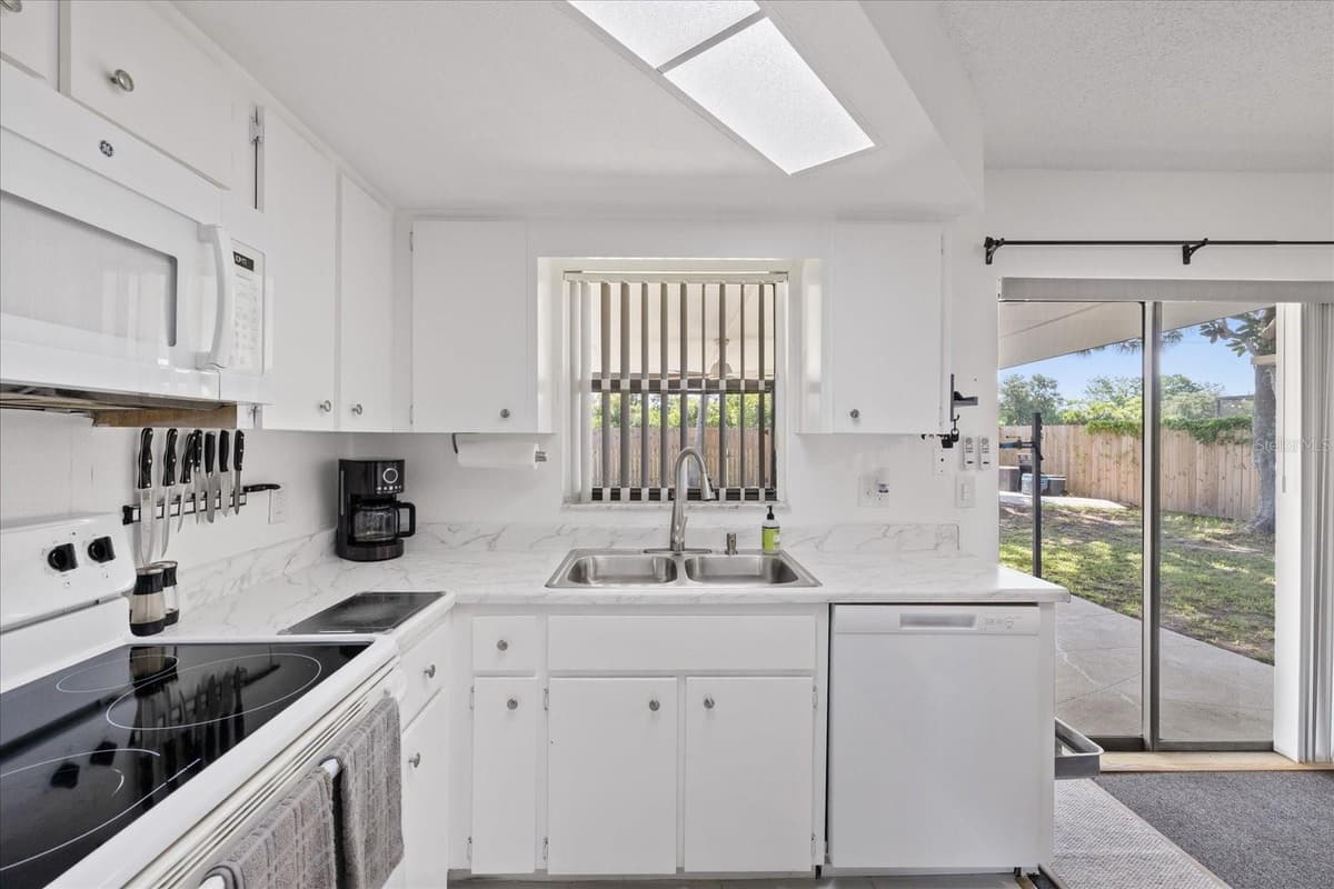 1310 MANDARIN DRIVE — photo 15 of 30