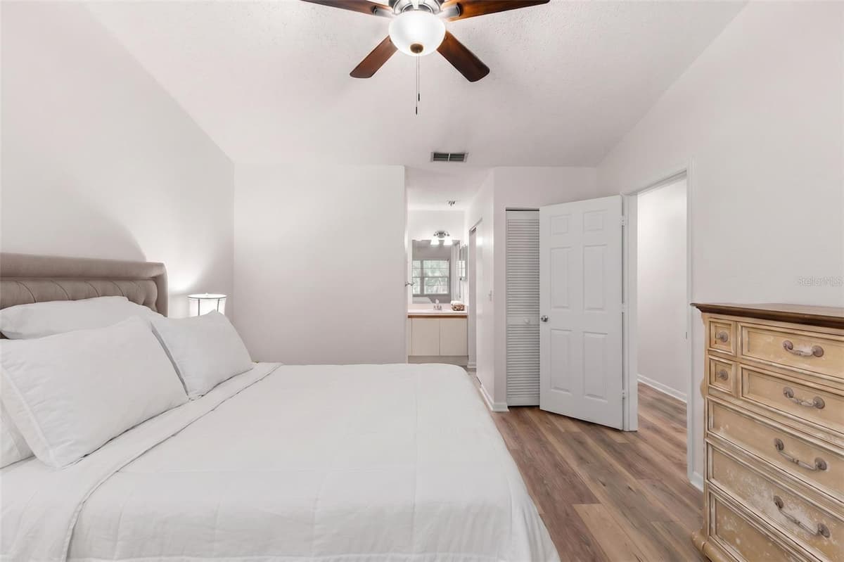 500 SANTA CRUZ PLACE — photo 15 of 25