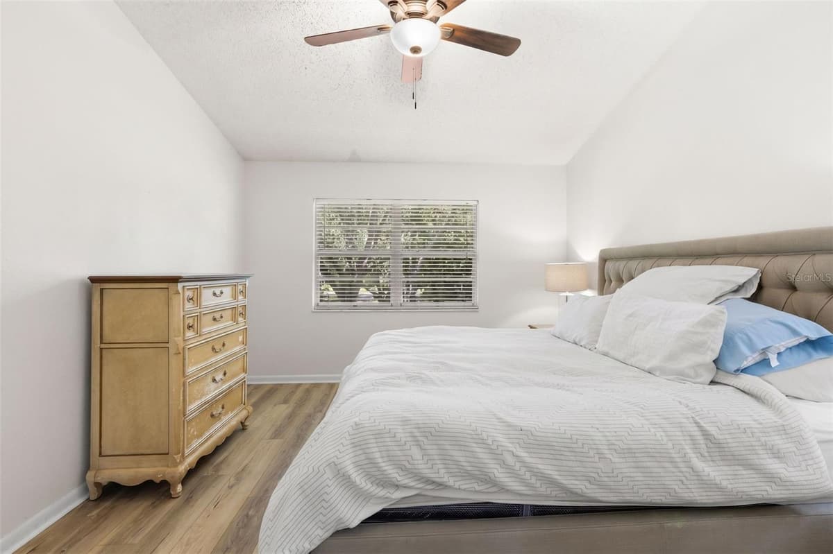 500 SANTA CRUZ PLACE — photo 14 of 25