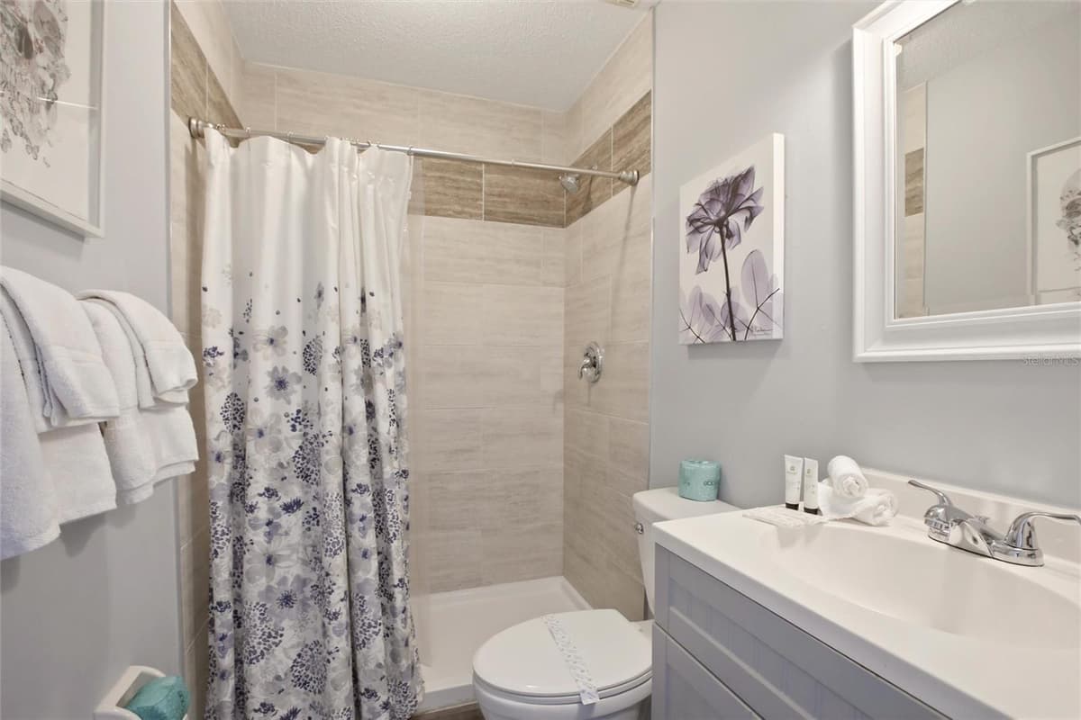 10125 MANATEE AVENUE — photo 26 of 39