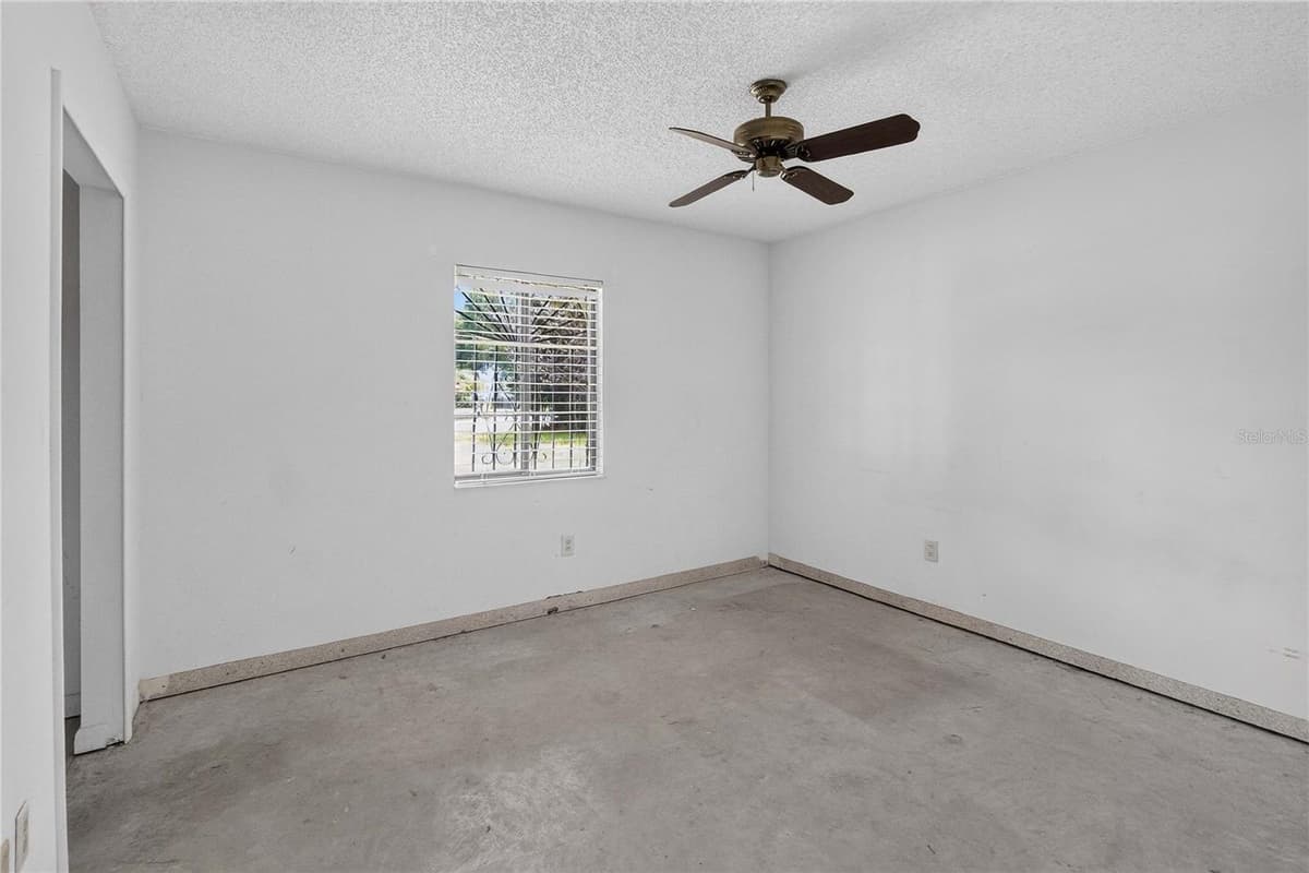 4840 LAKE CECILE DRIVE — photo 11 of 44