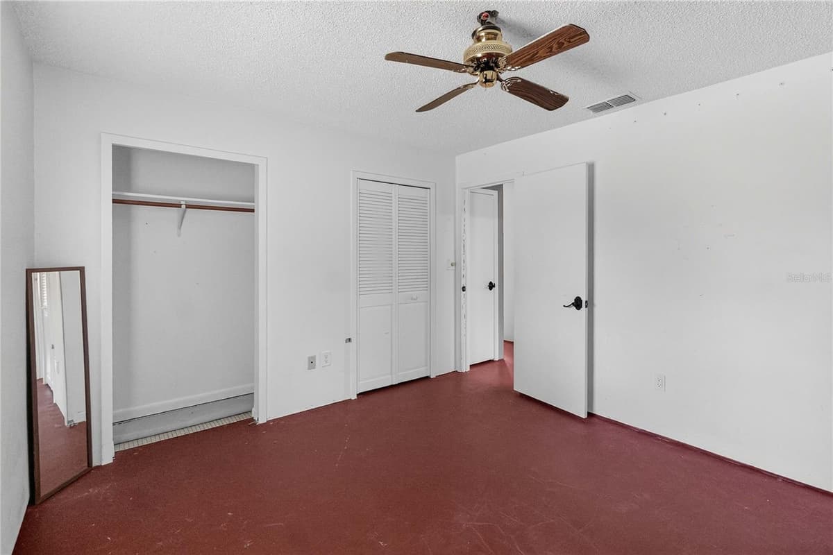 4840 LAKE CECILE DRIVE — photo 12 of 44