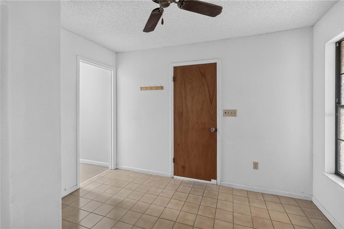 4840 LAKE CECILE DRIVE — photo 27 of 44
