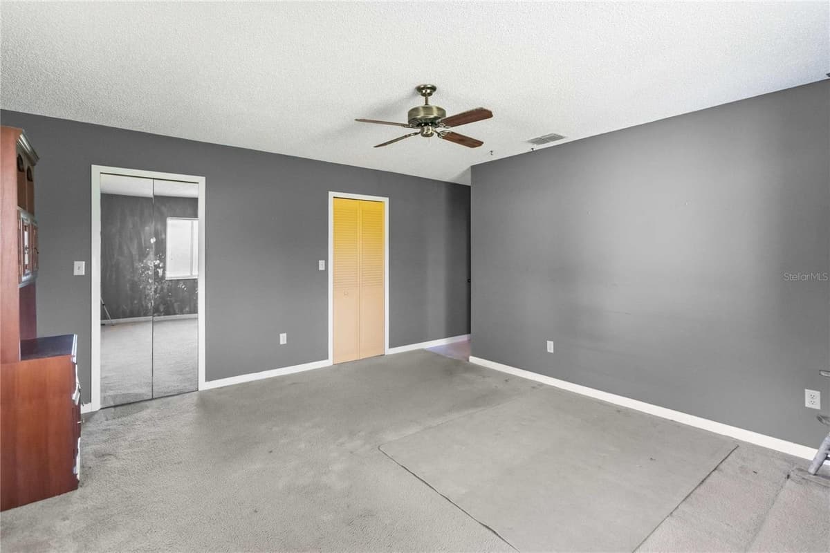 4840 LAKE CECILE DRIVE — photo 7 of 44
