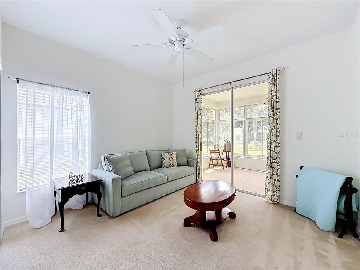 24100 PEEKSKILL STREET — photo 30 of 54