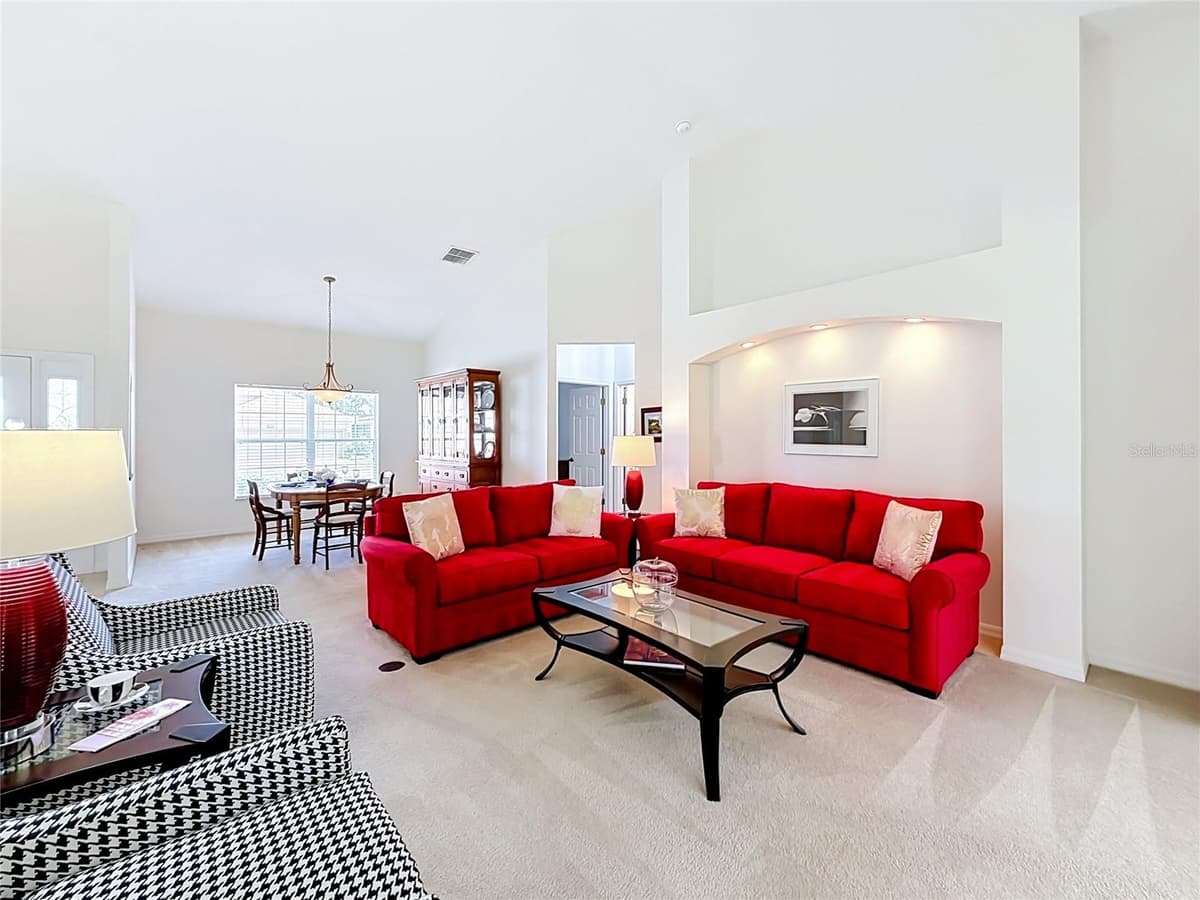 24100 PEEKSKILL STREET — photo 8 of 54
