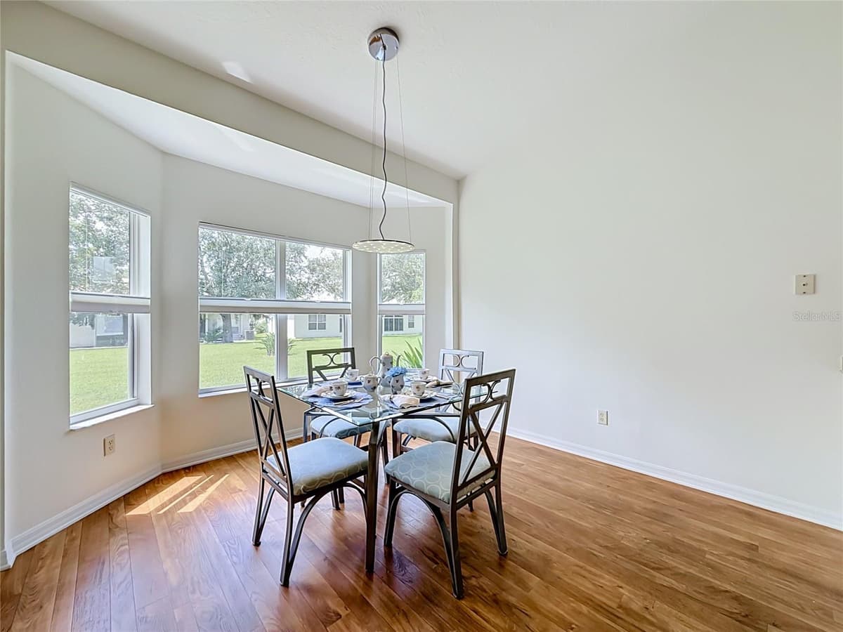 24100 PEEKSKILL STREET — photo 18 of 54