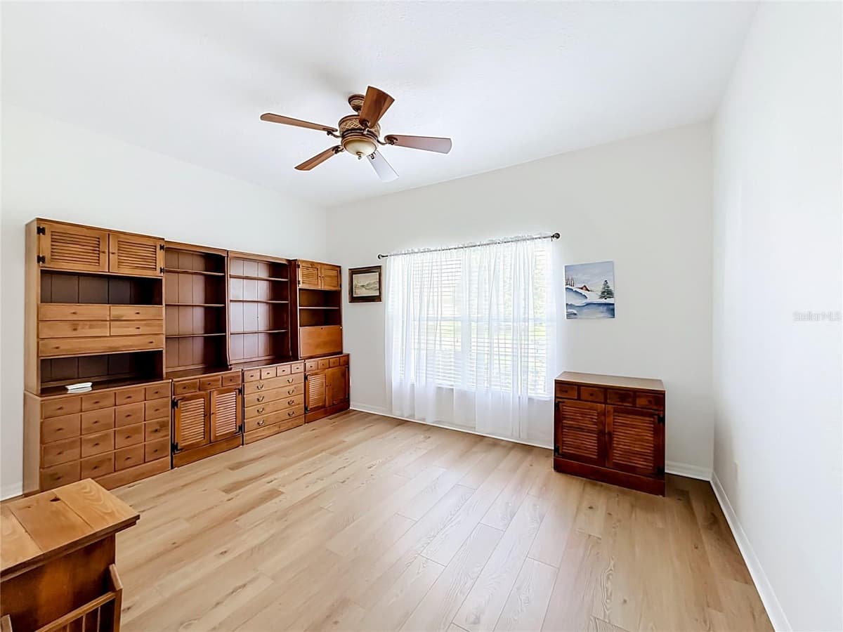 24100 PEEKSKILL STREET — photo 37 of 54
