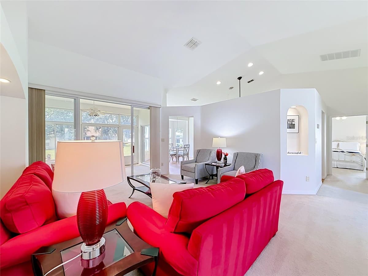 24100 PEEKSKILL STREET — photo 10 of 54