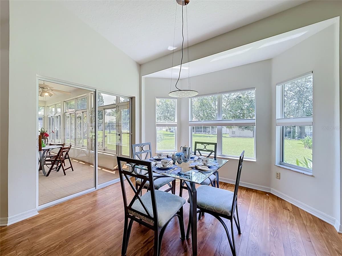 24100 PEEKSKILL STREET — photo 15 of 54