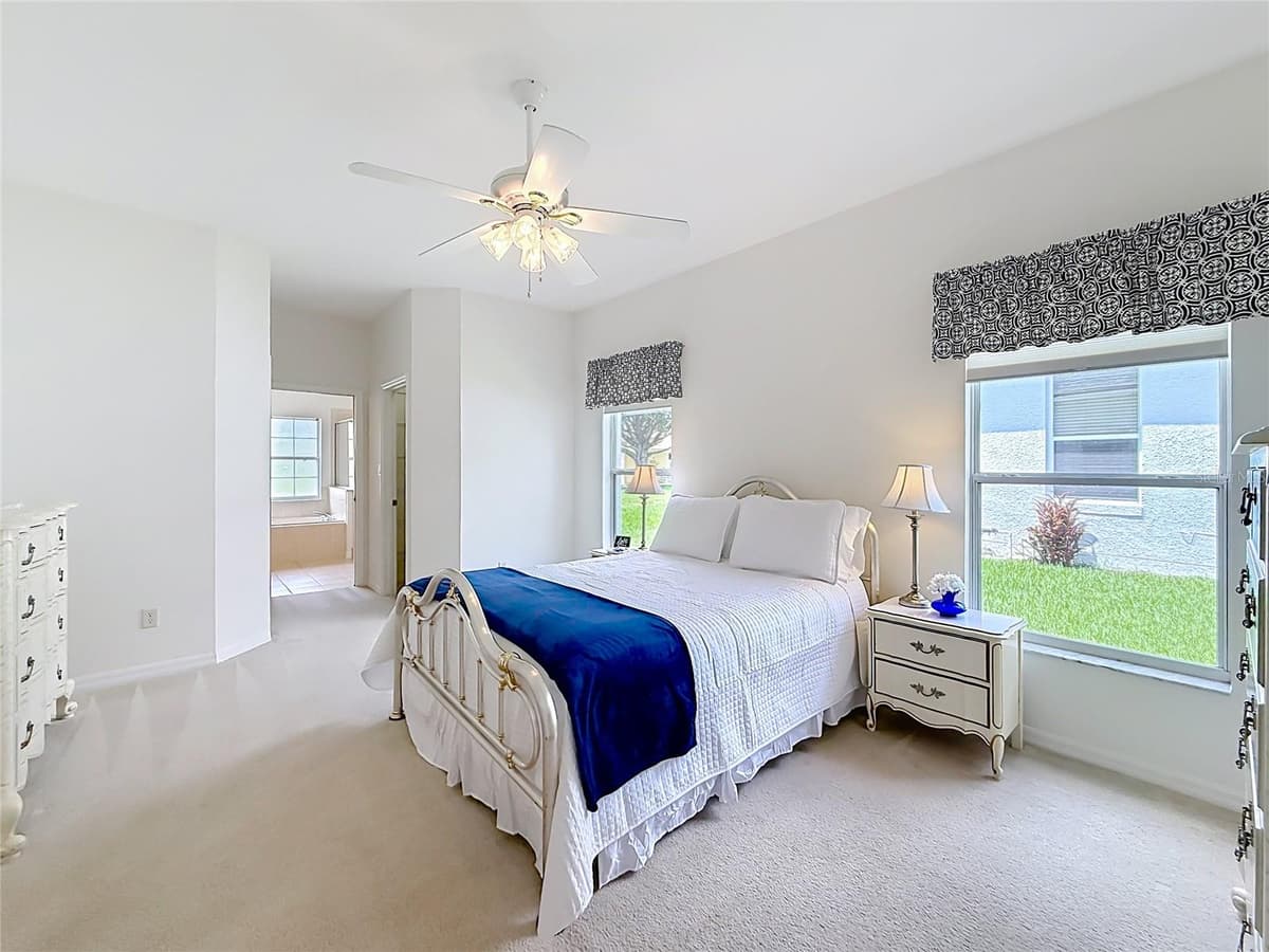 24100 PEEKSKILL STREET — photo 19 of 54