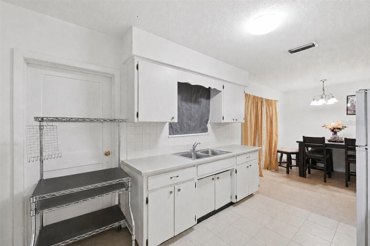 1254/1256 TANGERINE PARKWAY — photo 15 of 59
