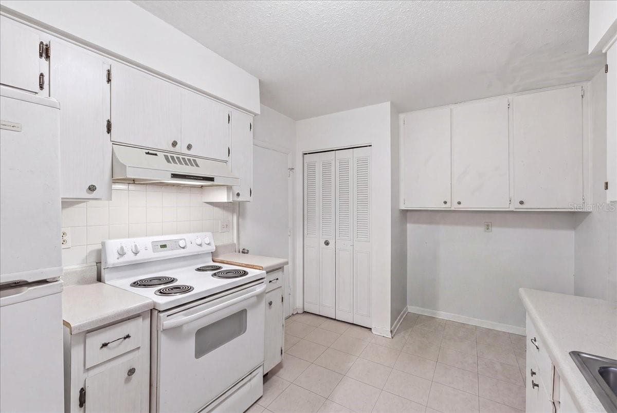1254/1256 TANGERINE PARKWAY — photo 14 of 59