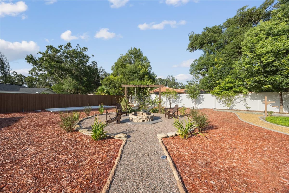 403 WEEBURN ROAD — photo 45 of 53