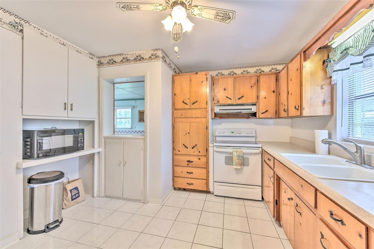 1675 TATE AVENUE — photo 20 of 32
