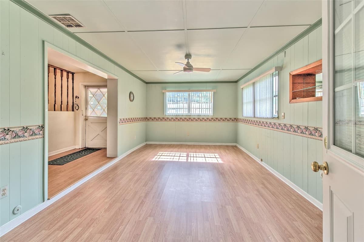 1675 TATE AVENUE — photo 23 of 32