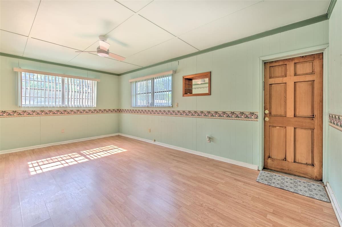 1675 TATE AVENUE — photo 24 of 32