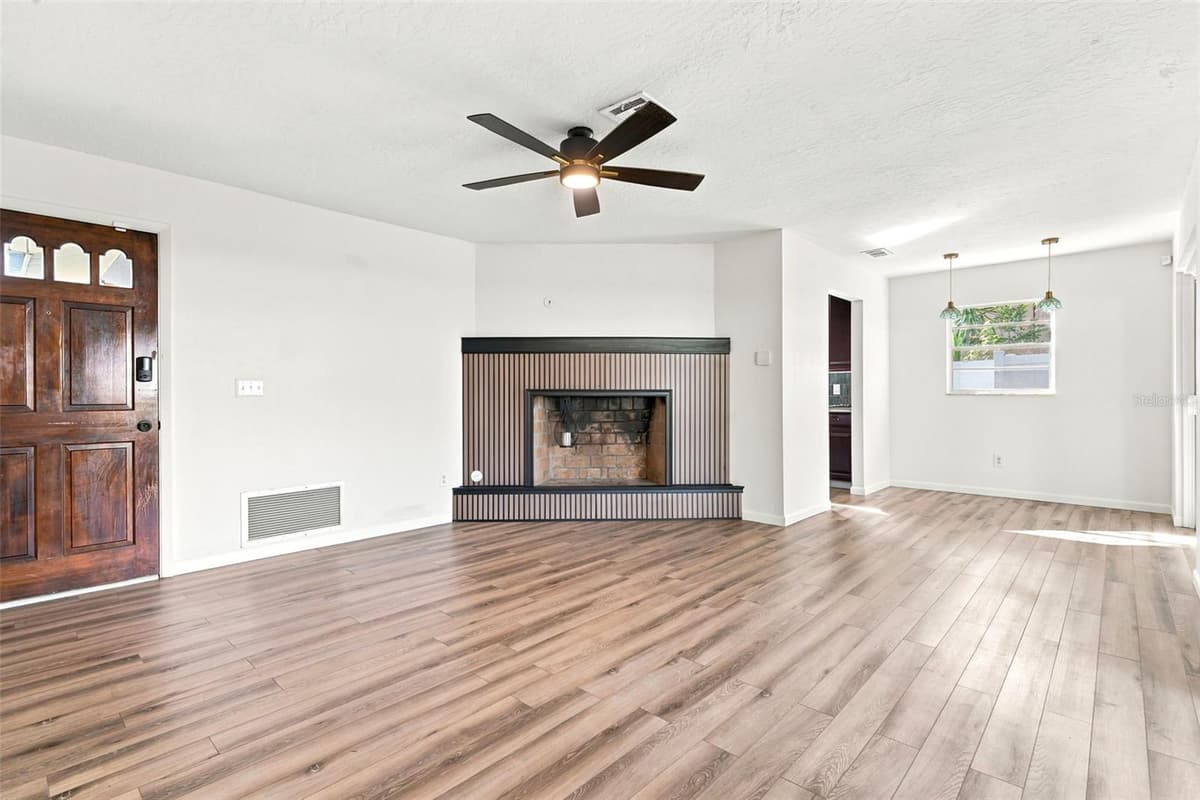 1441 OLD MILL DRIVE — photo 3 of 23
