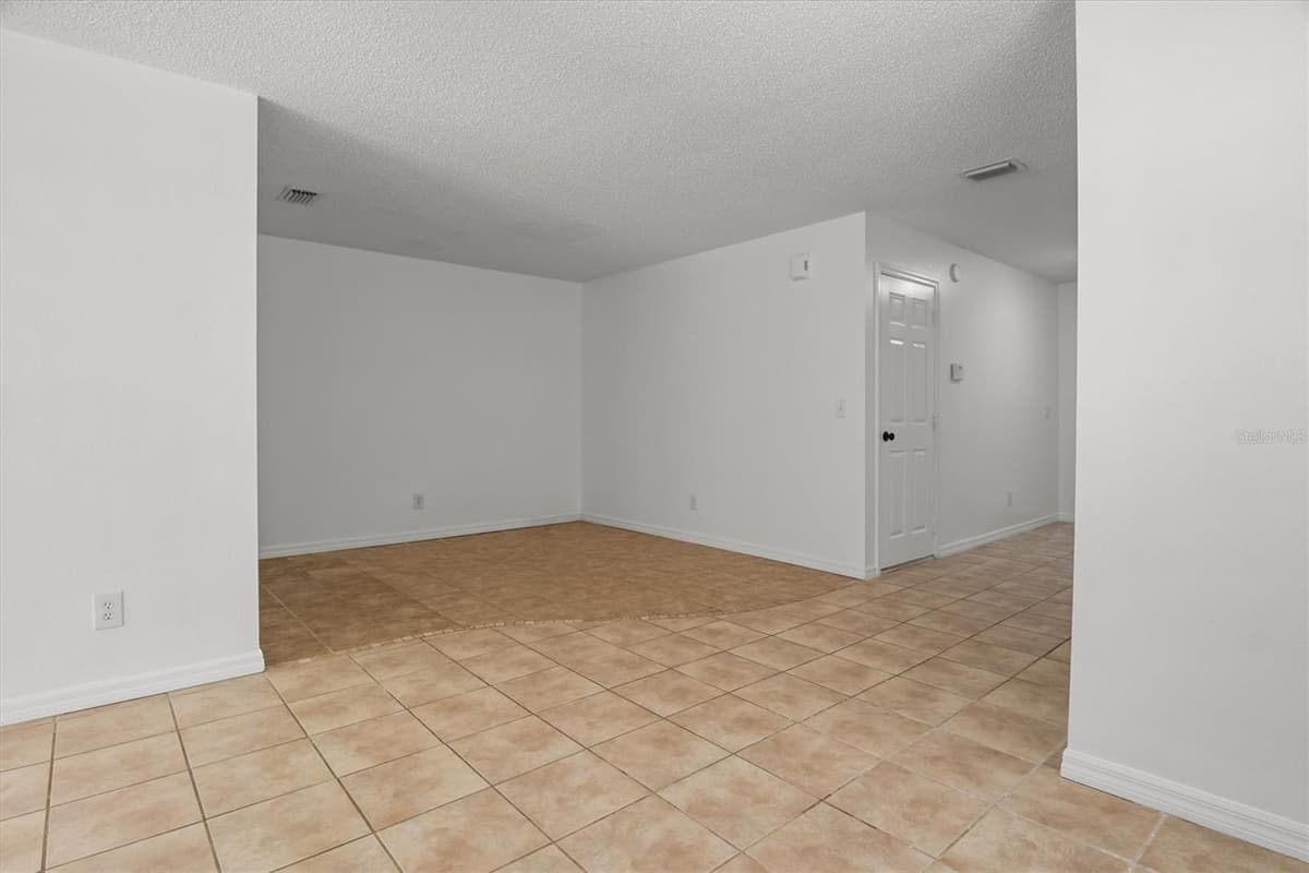 4143 WINDING RIVER WAY — photo 11 of 40