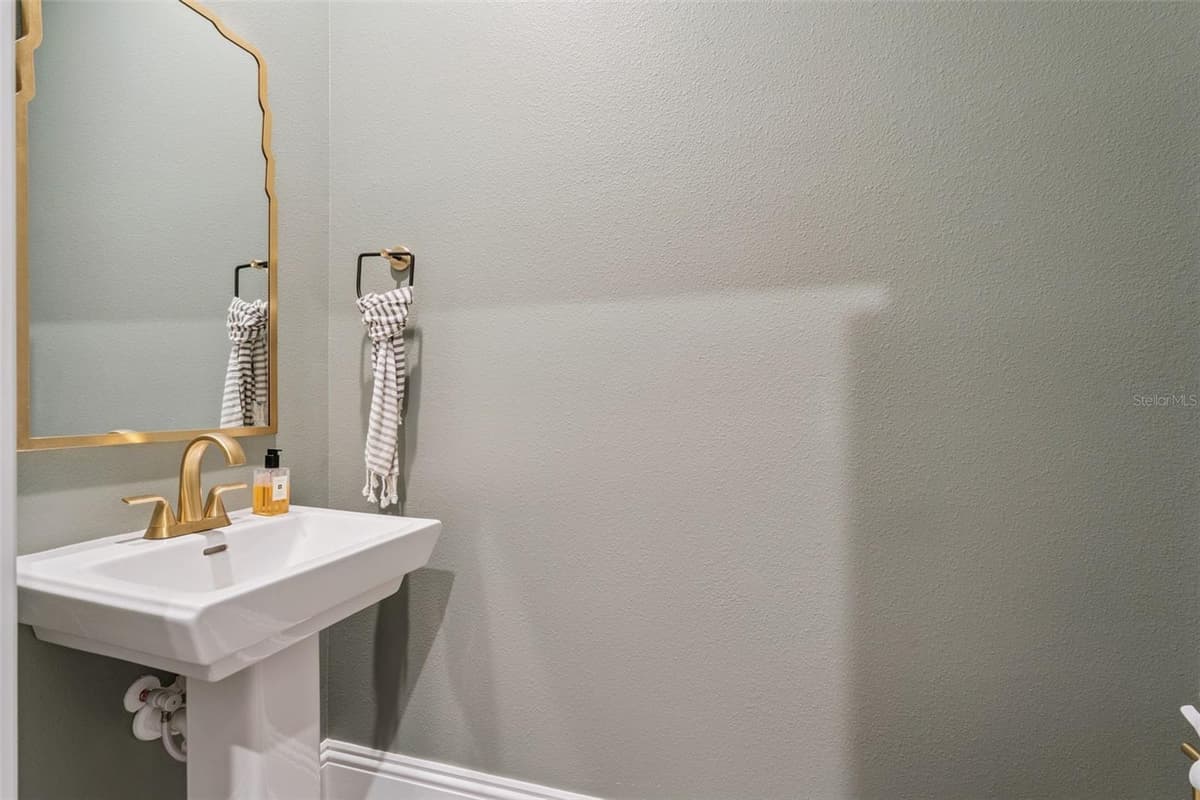 2997 ANGELONIA THORN WAY — photo 28 of 32