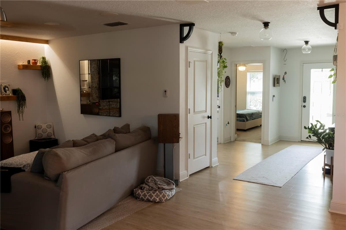 1630 SCARBROUGH ABBY PLACE — photo 6 of 48