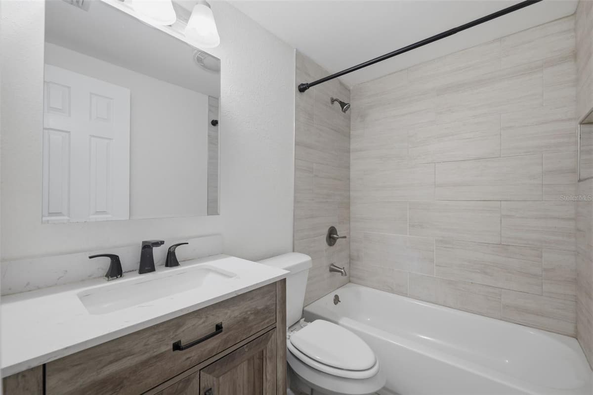 2804 APPLEWOOD DRIVE — photo 15 of 30