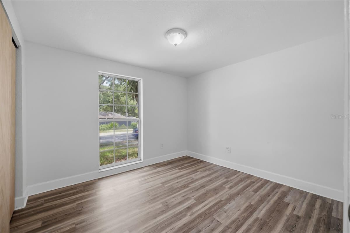 2804 APPLEWOOD DRIVE — photo 12 of 30