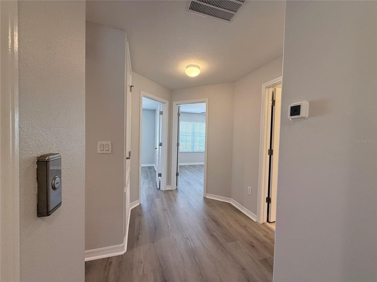10144 ARBOR RUN DRIVE — photo 12 of 31