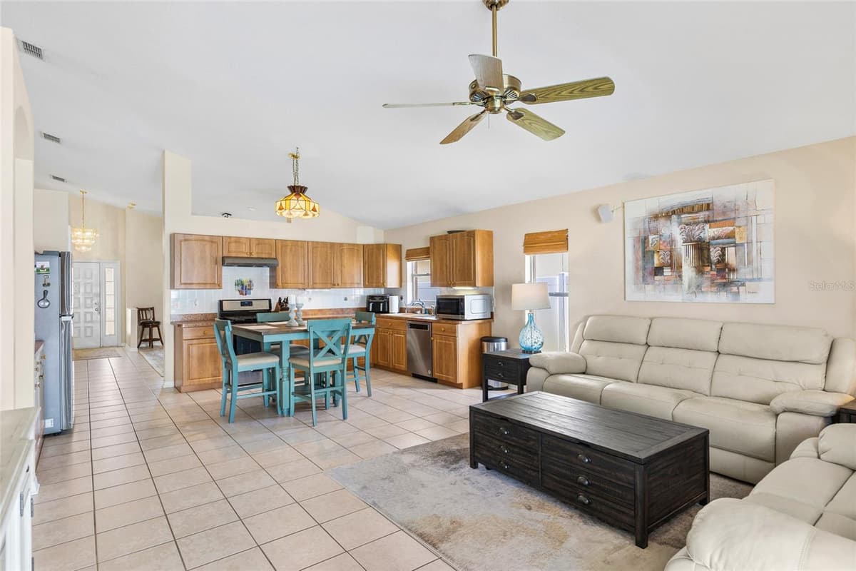 1674 MEADOW OAK LANE — photo 12 of 36