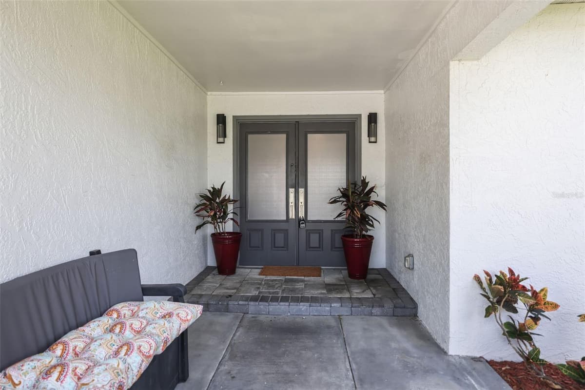 10559 41ST COURT — photo 3 of 54