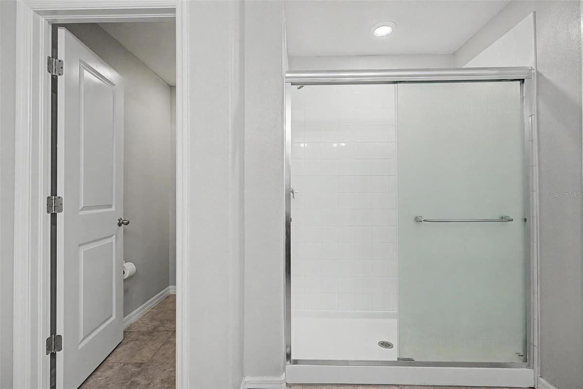 9625 SAGE CREEK DRIVE — photo 22 of 55