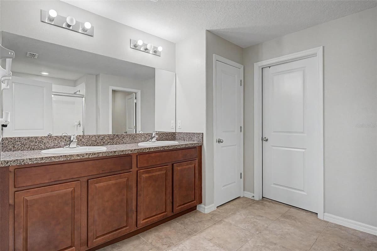 9625 SAGE CREEK DRIVE — photo 21 of 55